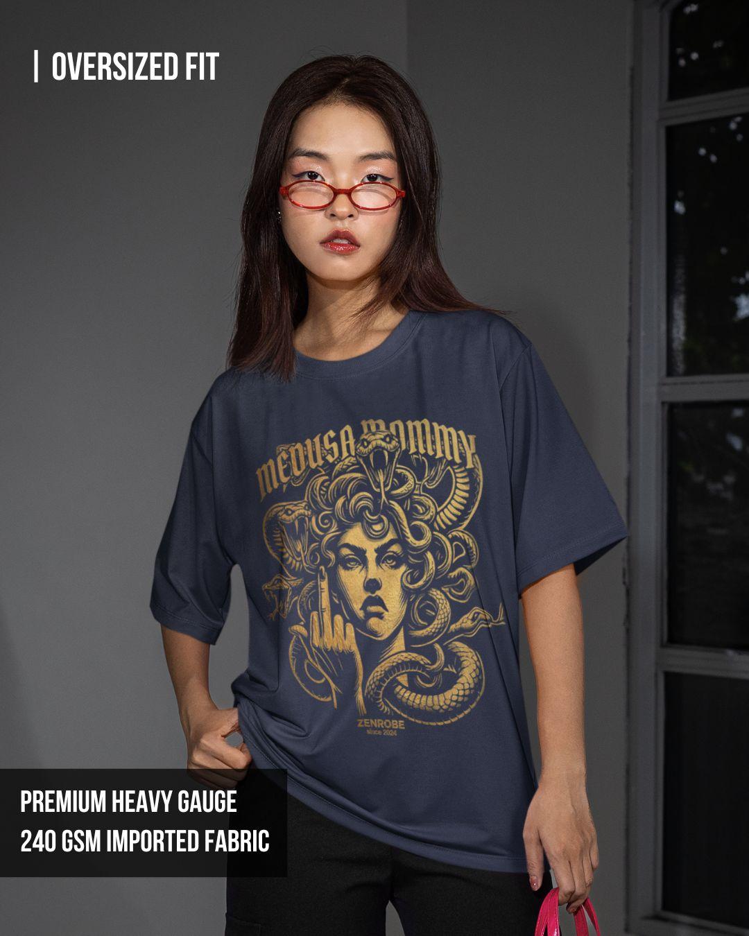 Medusa Mommy Women’s Oversized T-shirt - -