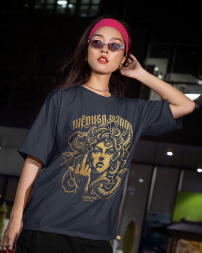 Medusa Mommy Women’s Oversized T-shirt - -