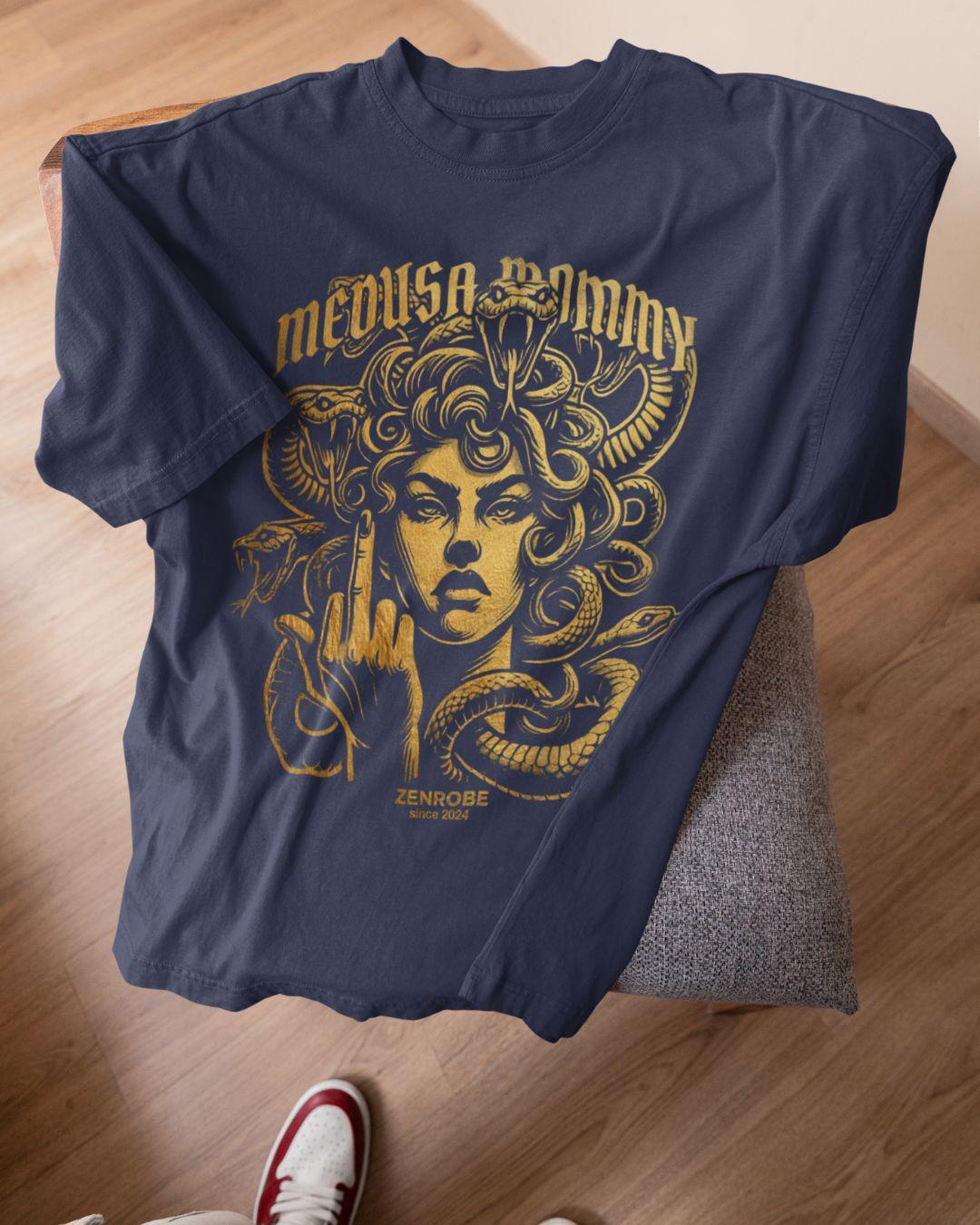 Medusa Mommy Women’s Oversized T-shirt - -