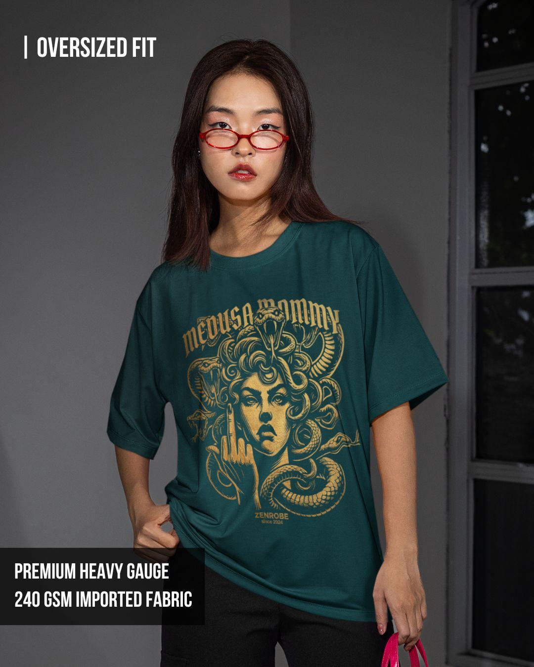 Medusa Mommy Women’s Oversized T-shirt - -